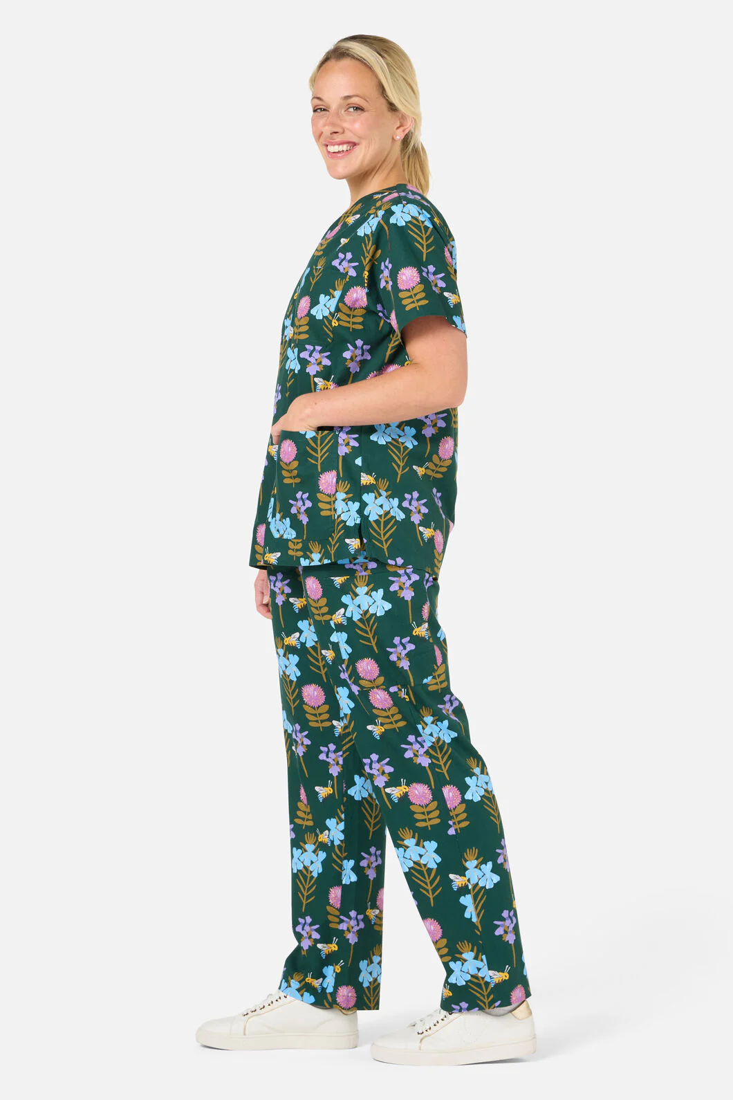 Blue Banded Bee scrub set - Image 2