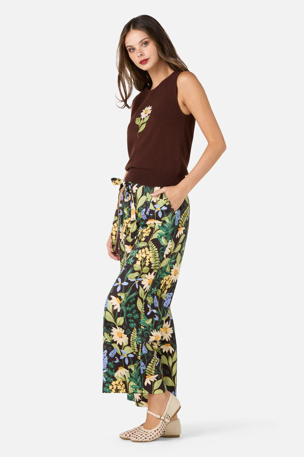 Daisy Embroidered Knit Vest - Image 3
